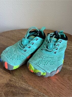 Kids Aqua Saguaro Barefoot Shoes, size 27 (US 10)
